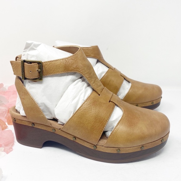 Vionic Shoes | Vionic Faye Platform Clogs Tan Boho Nwt Sz 8 | Poshmark
